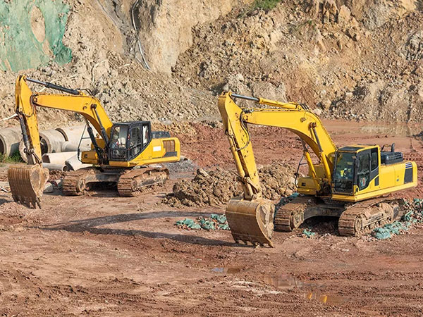 Equipos de movimiento de tierra